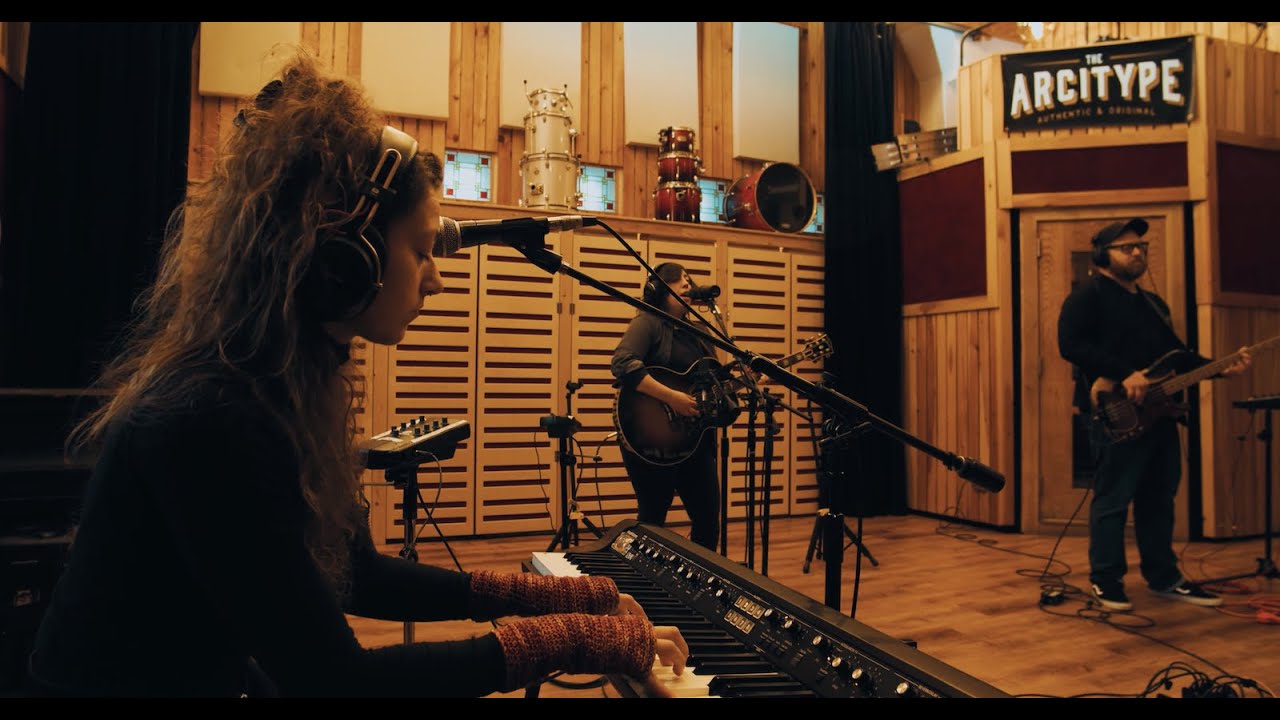 The Wolff Sisters - Hurricane || Live at The Bridge Sound & Stage Studios