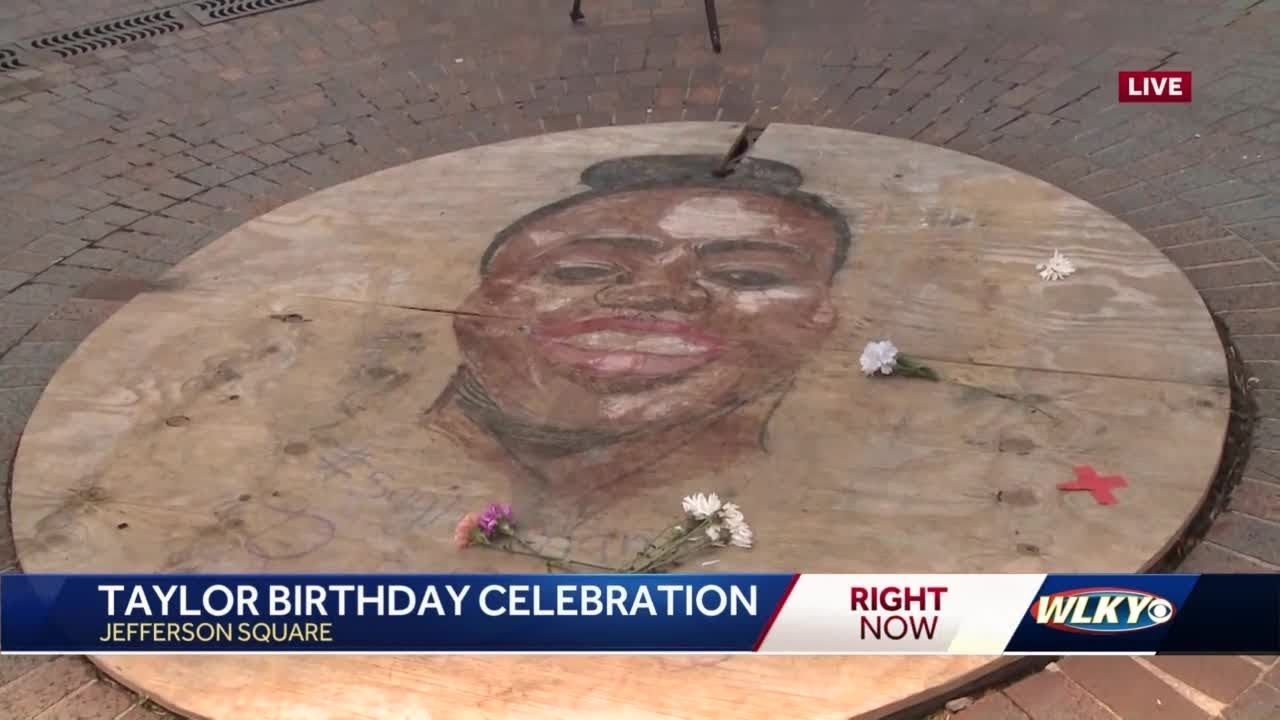 Jefferson Square Park fills up on Breonna Taylor's birthday