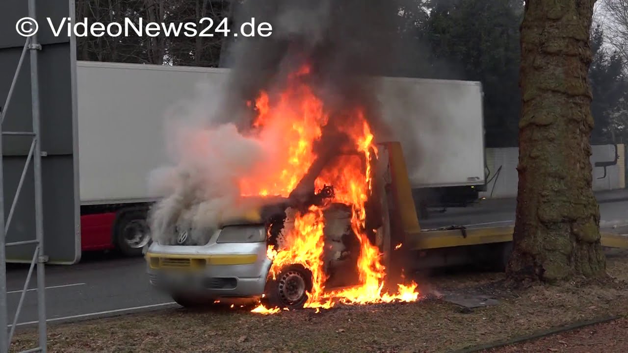 03.02.2017 - VN24 - Abschleppwagen geht auf B1 in Dortmund in Flammen auf - Fahrer konnte rechtz...
