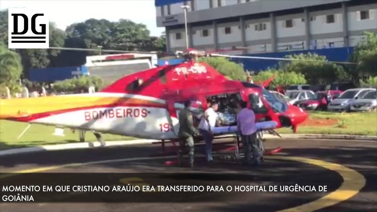 Momento em que o cantor Cristiano Araújo chegou ao Hugo respirando com ajuda de aparelhos