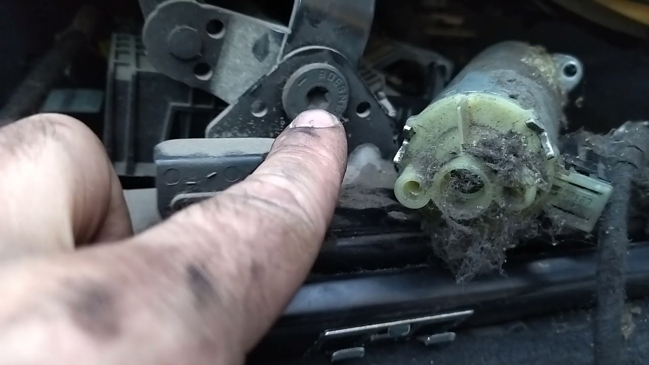 Ремонт водительского сиденья Туарег, замена шестерёнки электропривода. Часть 1