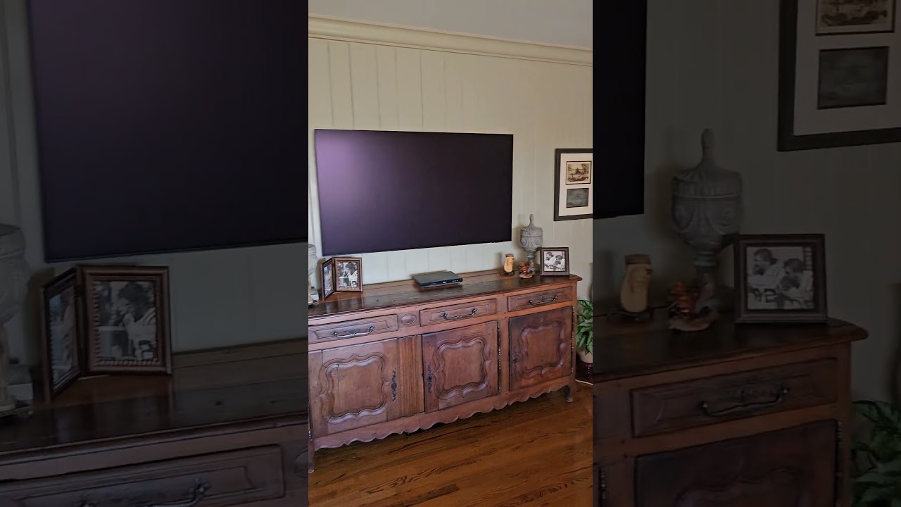 Do you have a big glare issue when watching TV? The Samsung S95D OLED solves that problem!