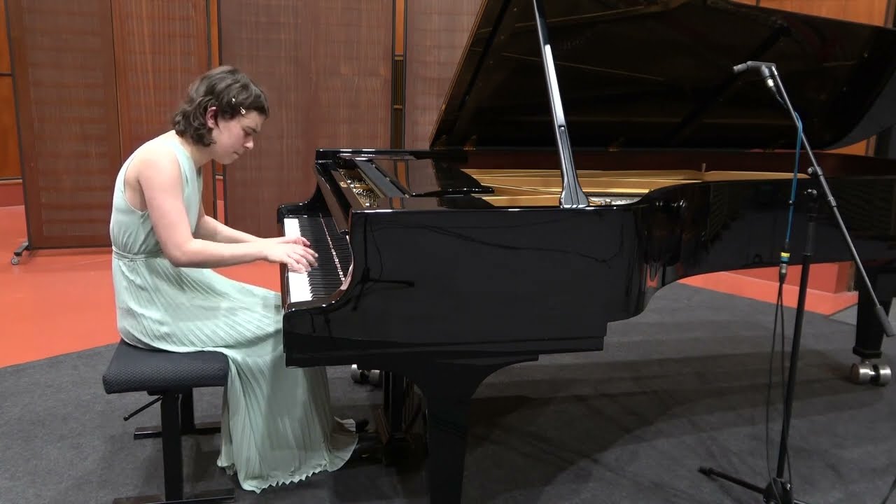 Sergei Prokofiev - Sonata No. 7 in B flat major Op. 83, 1st movement