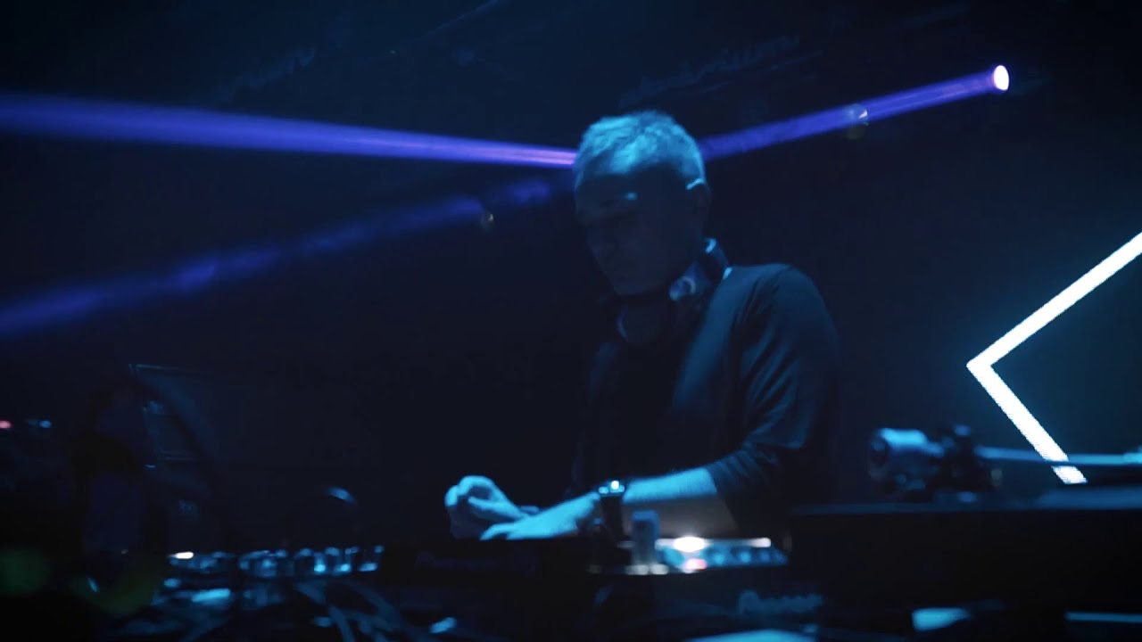 2019 11 08 James Cole live at Akvárium Budapest