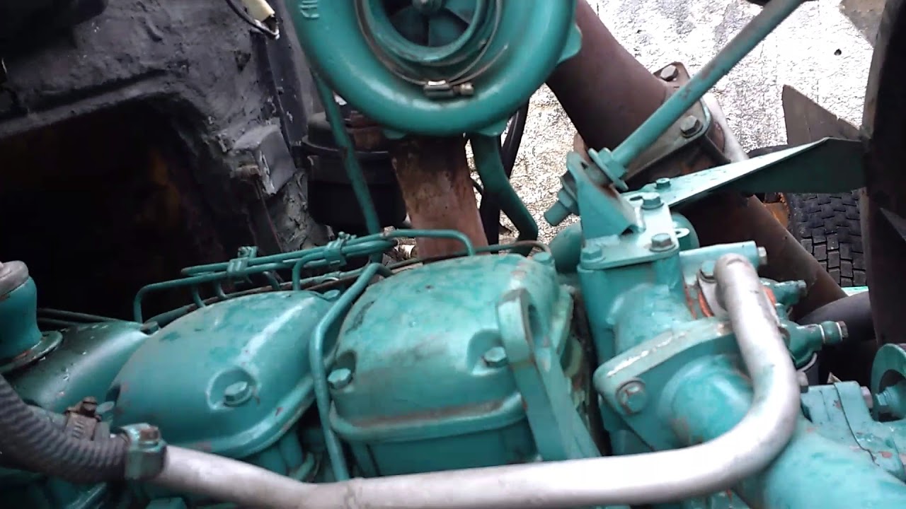 Volvo NL 10 regulagem de válvula e trocar borracha do trocador de calor e cabeçóte do filtro