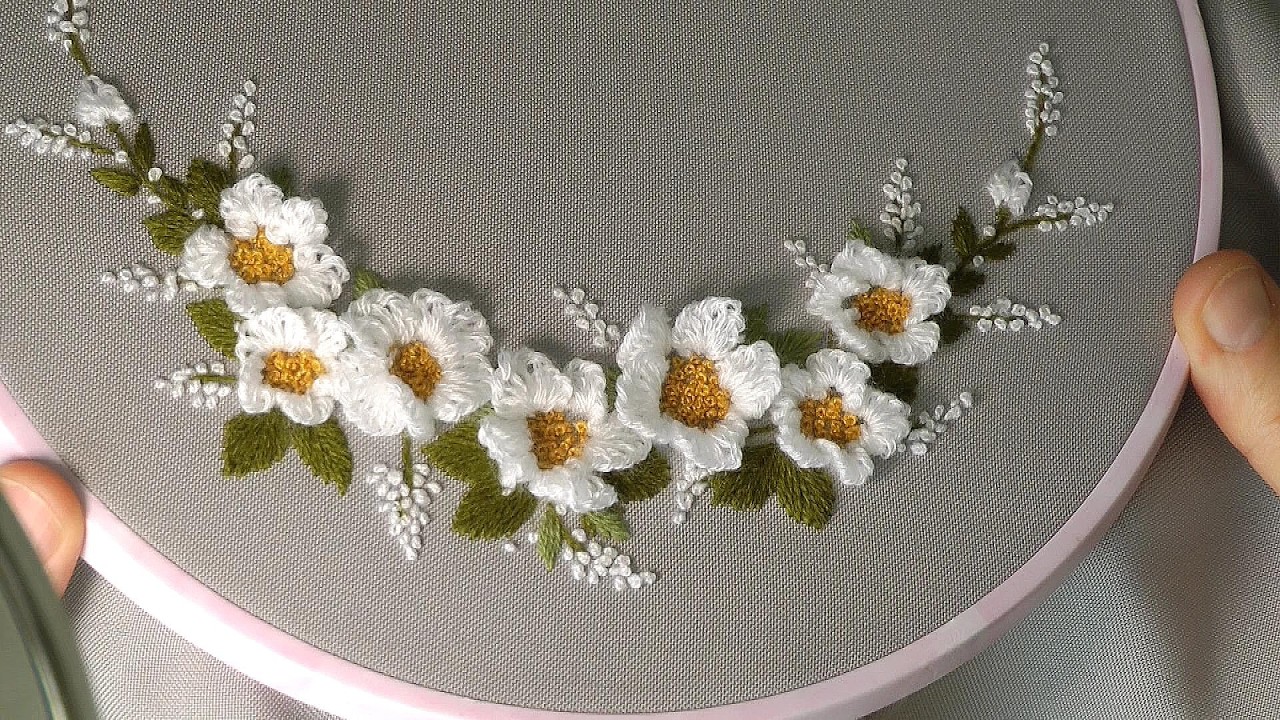 Beautiful Floral Wreath Hand Embroidery | Easy Embroidery Design Technique