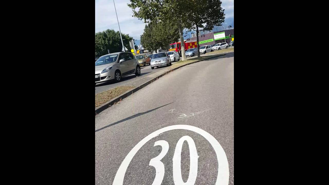 Trajet avenue Grugliasco 38130 &Eacute;chirolles &agrave; Grenoble rue Am&eacute;d&eacute;e Morel