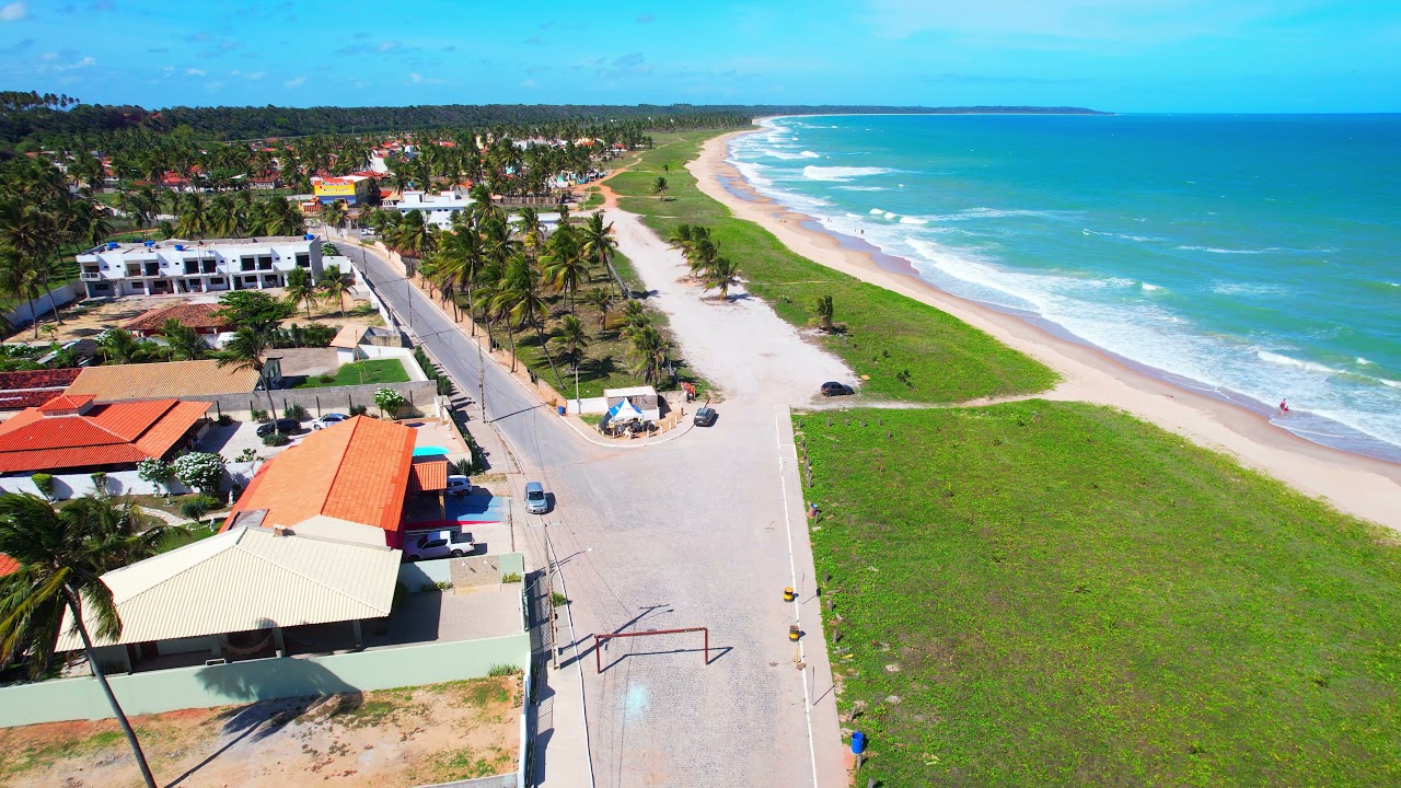Praia da Lagoa do Pau - Coruripe - Alagoas Brasil - Visto de cima em 5.4K -  Dji Air 2S