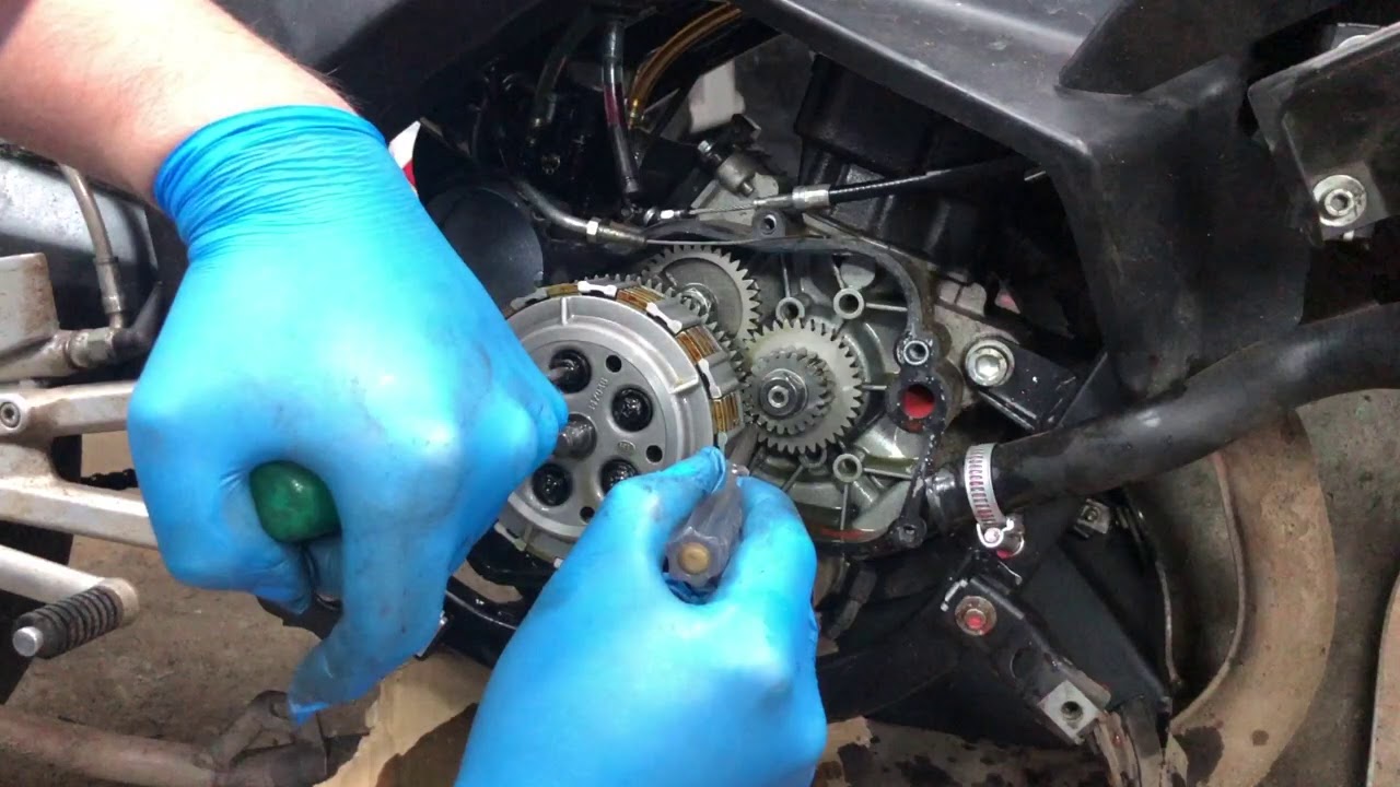 Wymiana sprężyn sprzęgła na sportowe MVT  Derbi GPR Aprilia RS D50B0 D50B1 ślizgające się sprzęgło.