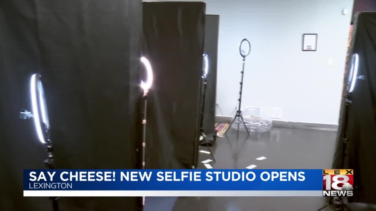 Say cheese! New selfie studio opens
