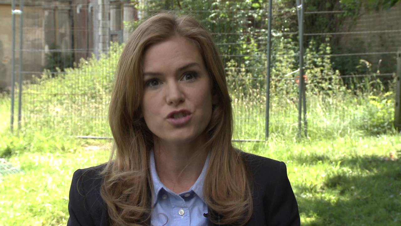 The Brothers Grimsby: Isla Fisher "Jodi" Behind the Scenes Movie Interview | ScreenSlam