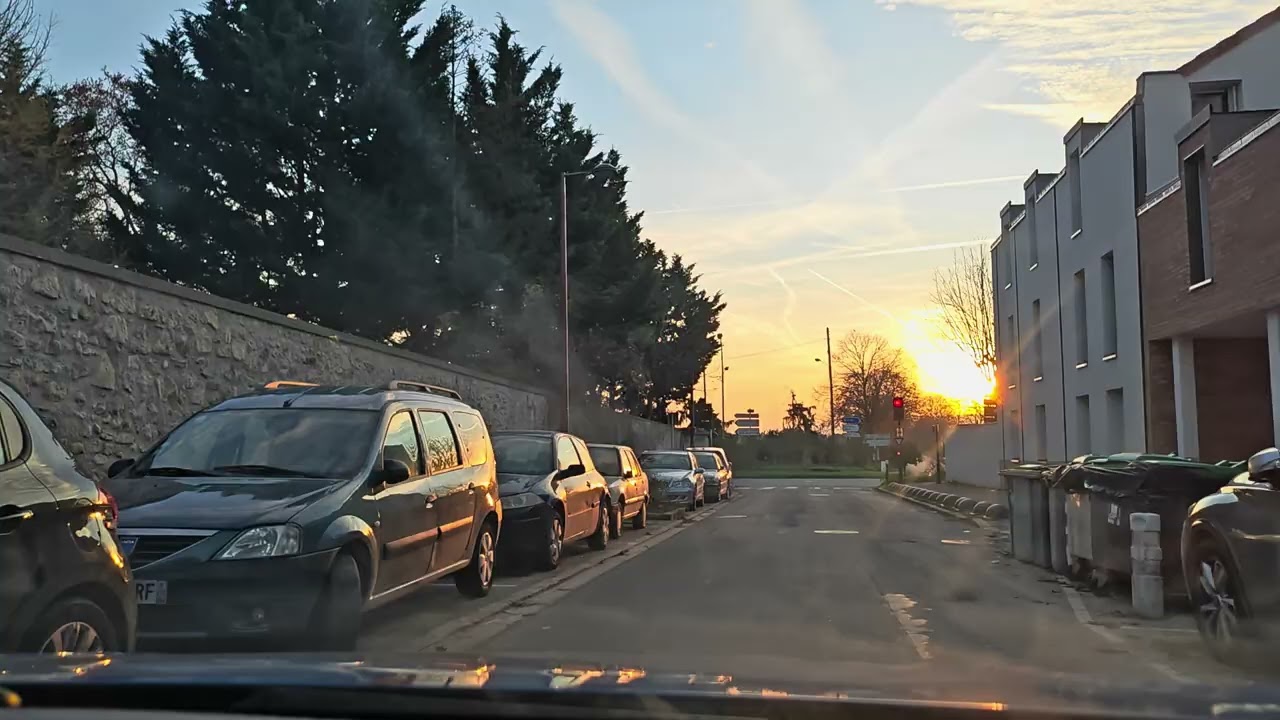 JE LUI APPRENDS LA CONDUITE COMMENTÉE ( PARTIE 1)