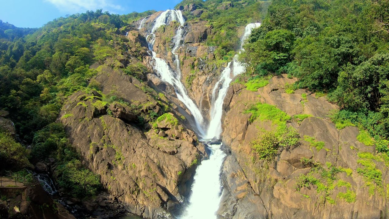 DUDHSAGAR TREK FROM CASTLE ROCK