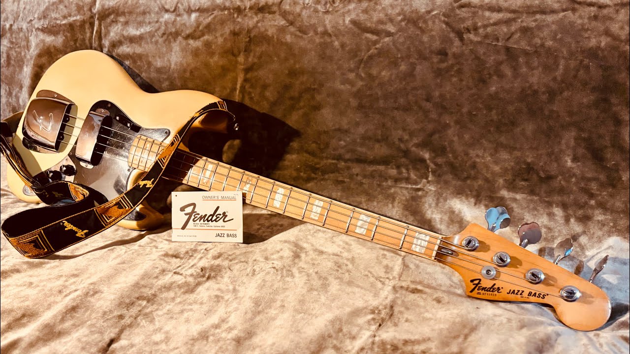Fender Jazz Bass 1977 Olimpic White