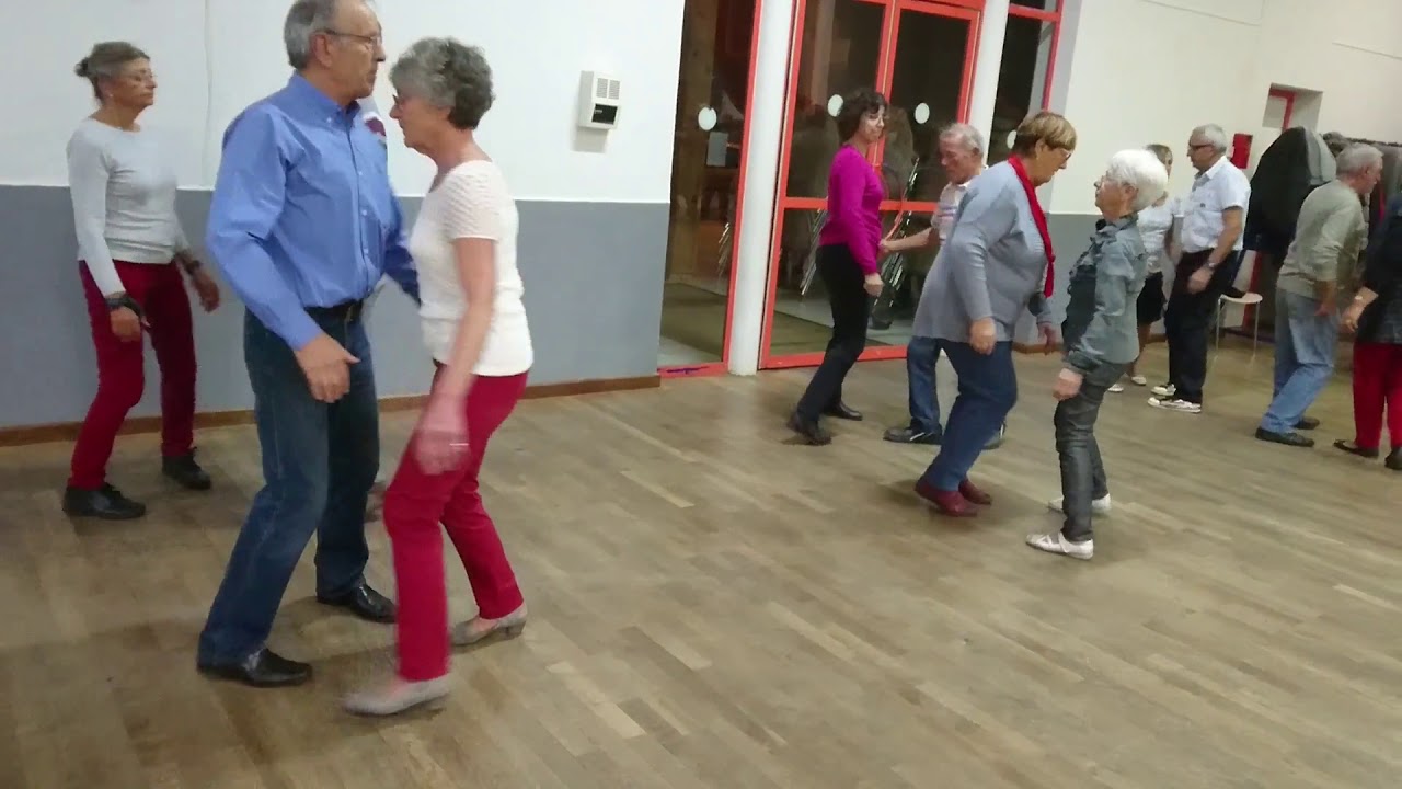 Bourrée des moissons dansée à Lombers 81