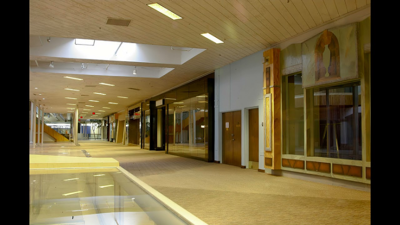It's Playtime OST (Slowed) but its playing in a Dead Mall