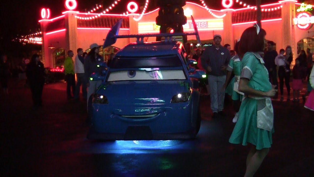 DCA: Cars Land - DJ's Dance 'n Drive - Full Show (Disneyland)