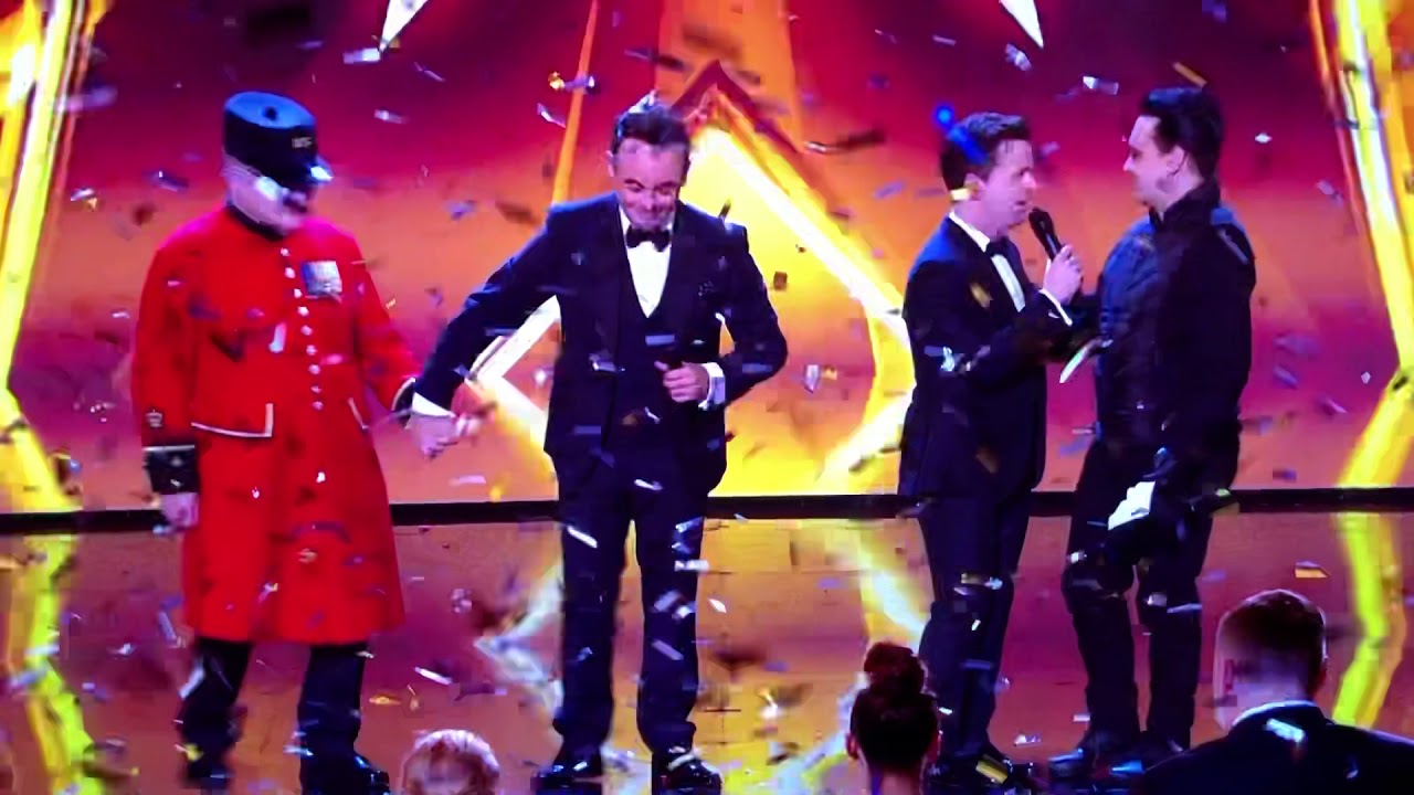 Colin Thackeray wins Britain&rsquo;s got talent