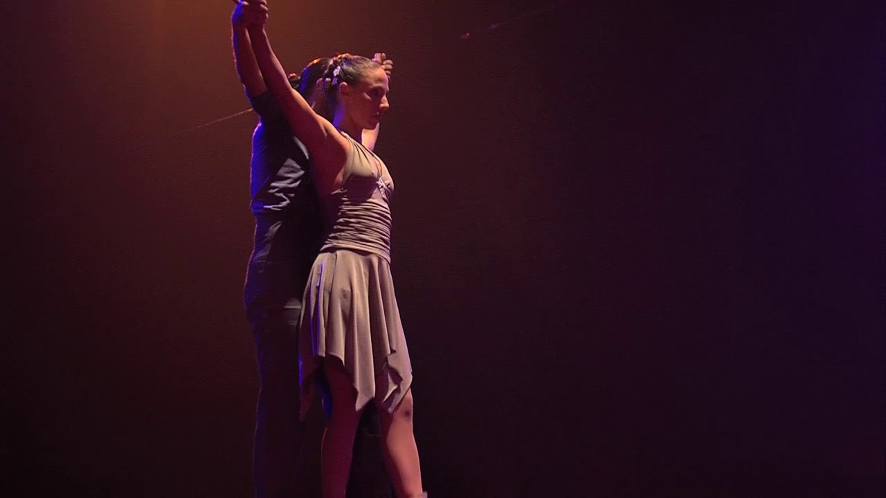 JuJu's - Circus Sarasota  Performance