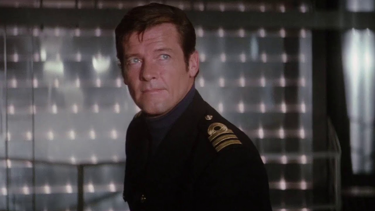 THE SPY WHO LOVED ME | Bond vs Jaws