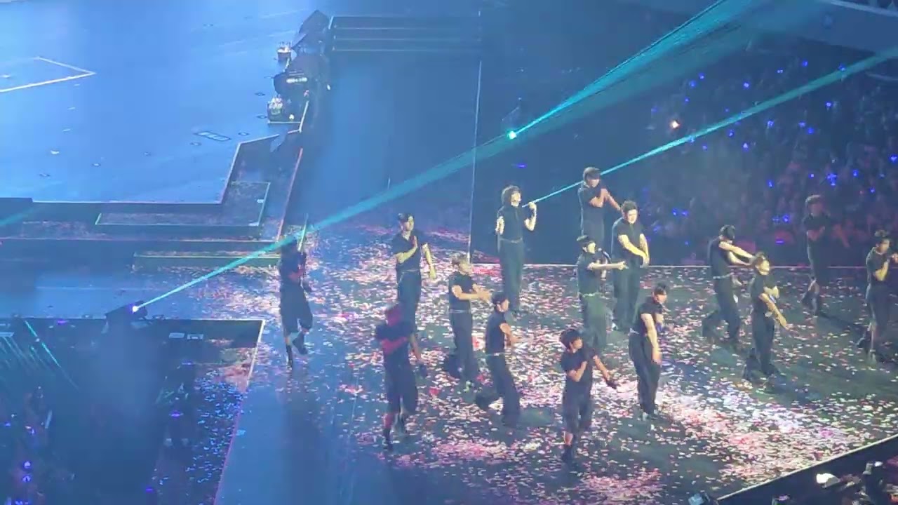 SUPER JUNIOR SS10 IN MANILA - D.N.A + ROCKSTAR + A-CHA