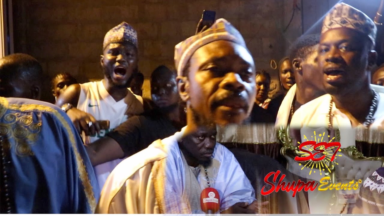 Entrée émouvante de l'acteur Malcom et de son Muqadam Baye Demba SY à Médina Baye…