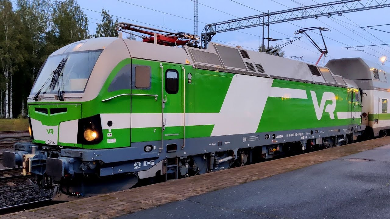 Sr3-vetoinen matkustajajuna lähtee Toijalasta VID 20190920 192934   trimmed