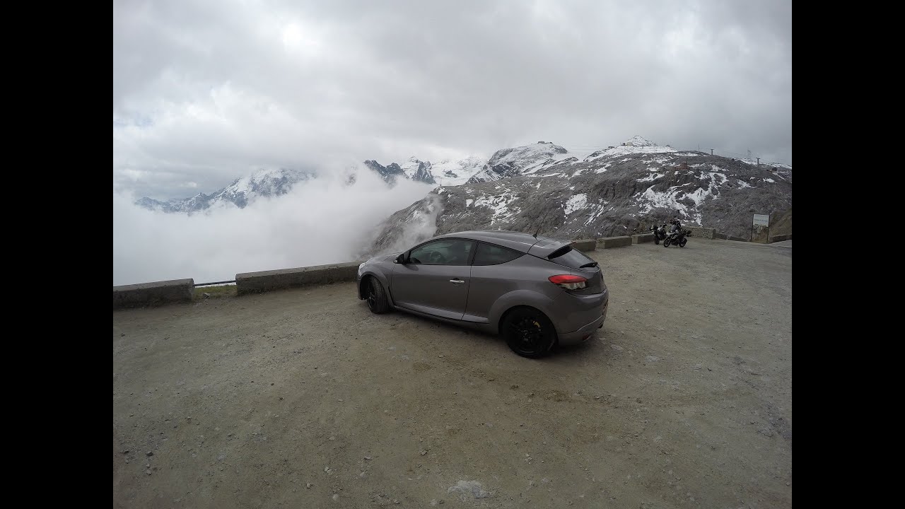 Umbrailpass (Renault Megane RS)