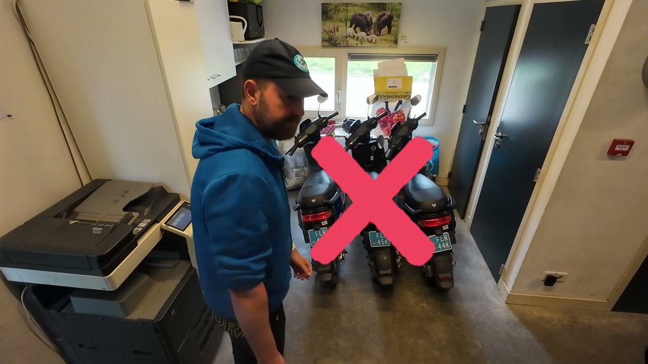 Opruimen van scooters, tandems en Makki bakfietsen in Rheden