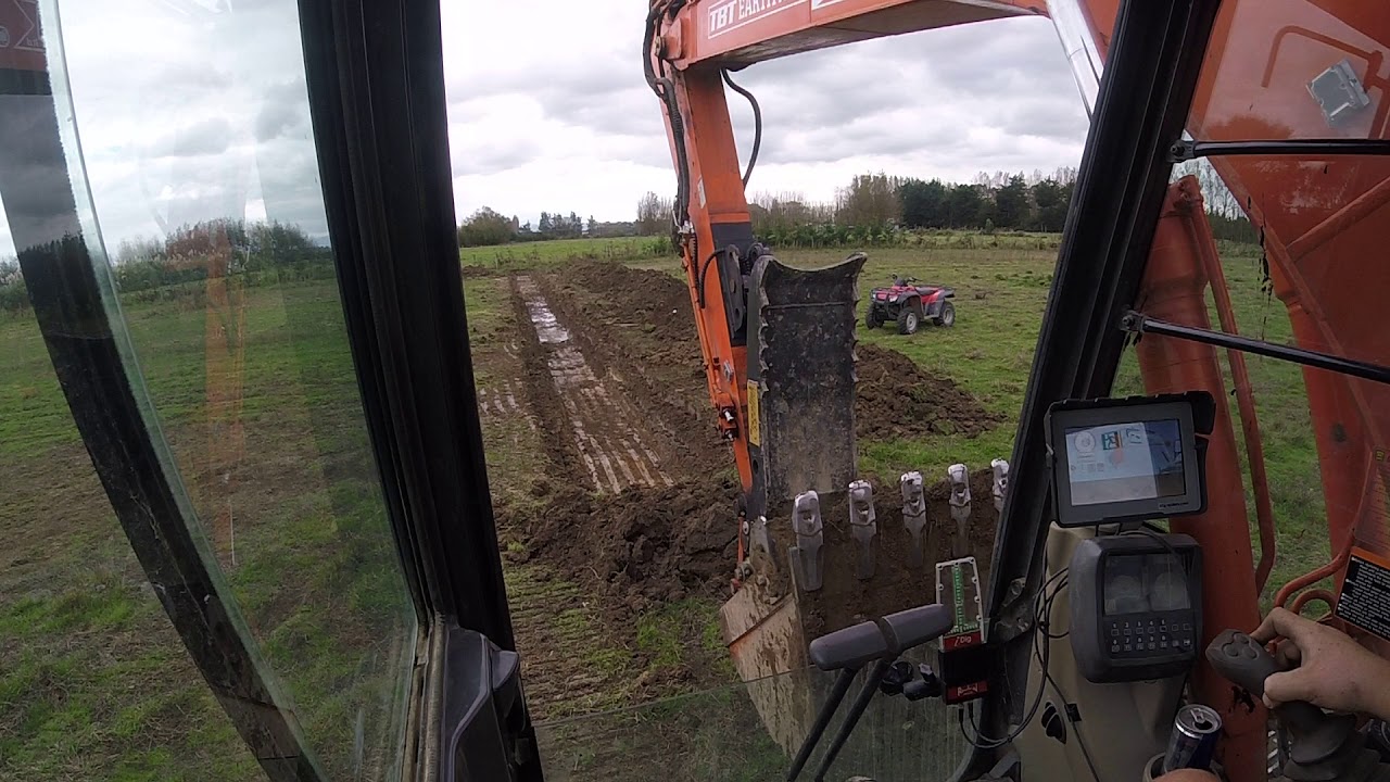 Zx120 with iDig 2D Machine Control - With External Laser