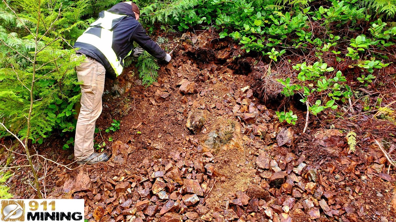 Signs Point To High Grade Gold, Silver, Lead & Zinc Deposit Below!