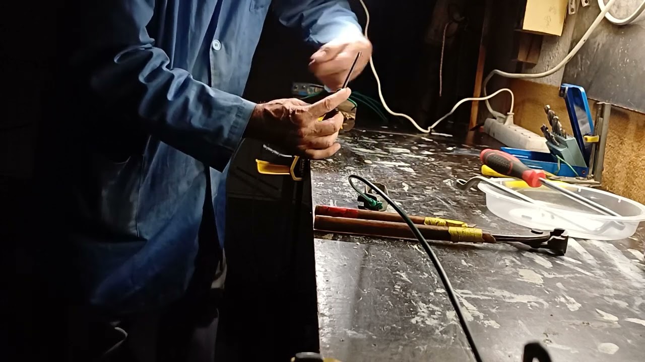 Como reparar alambre de tensar roto