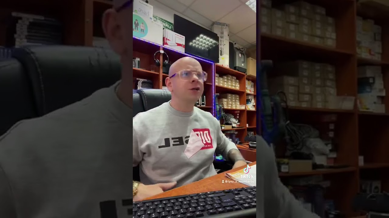 NAŚLADUJE WUJA NITRO W PRACY