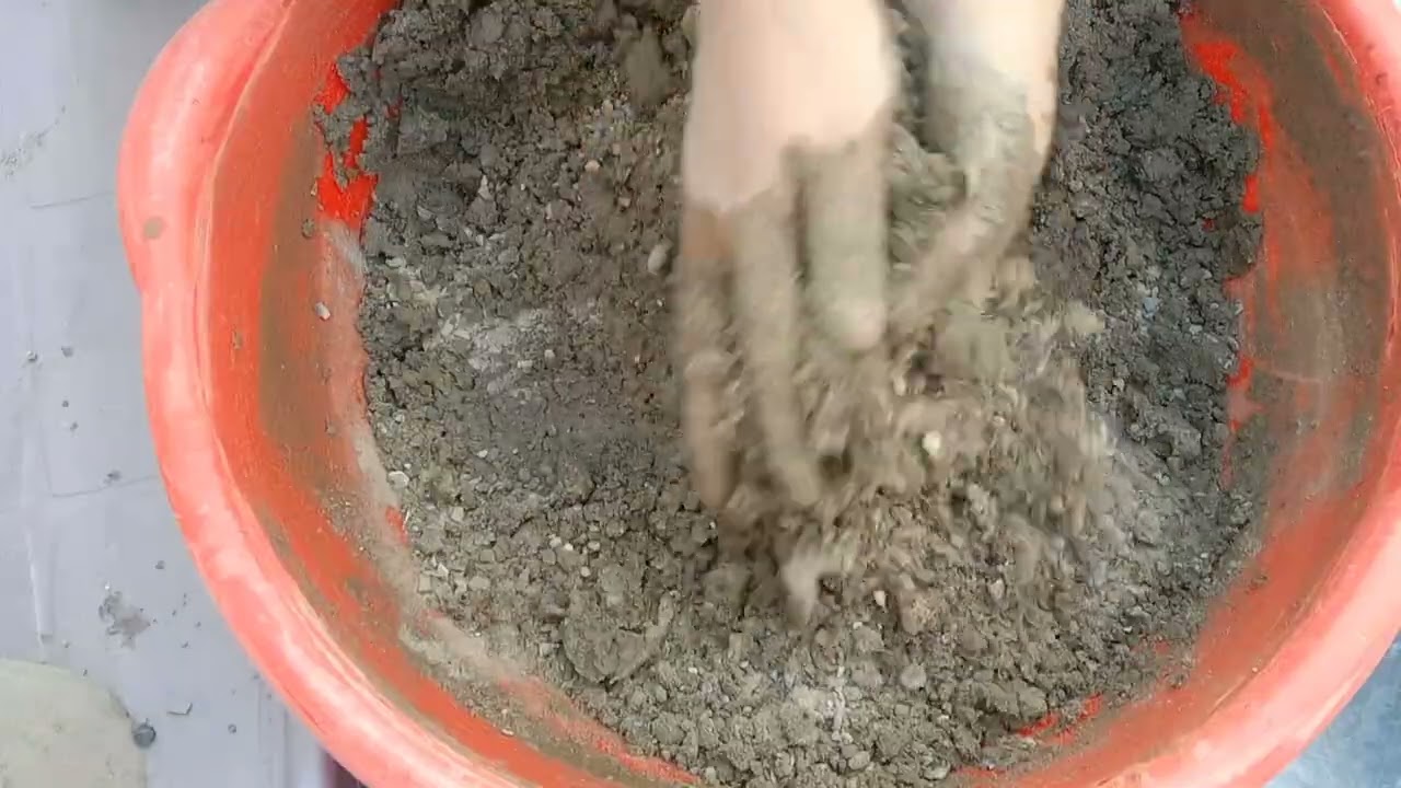 Ocean sand with grey concrete water 💦 crumbling in tab  🤤 🤤 18 March 2026