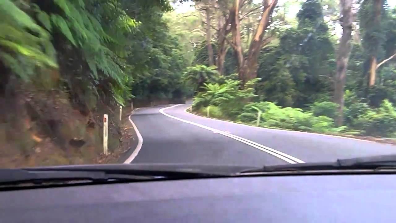 Sydney's Best Driving Roads - Macquarie Pass (downhill)