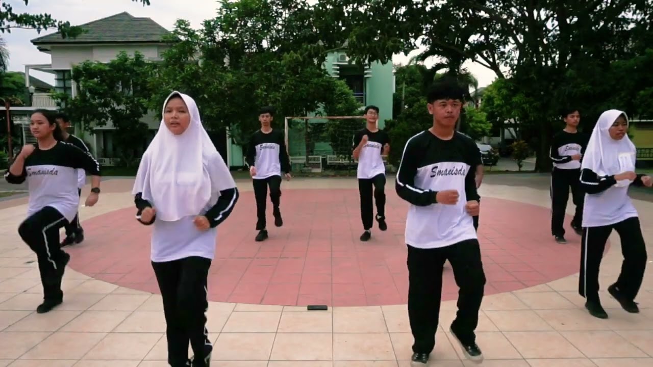 Senam Irama (Pemanasan, Inti, Pendinginan) | XII-2 | Kelompok 3