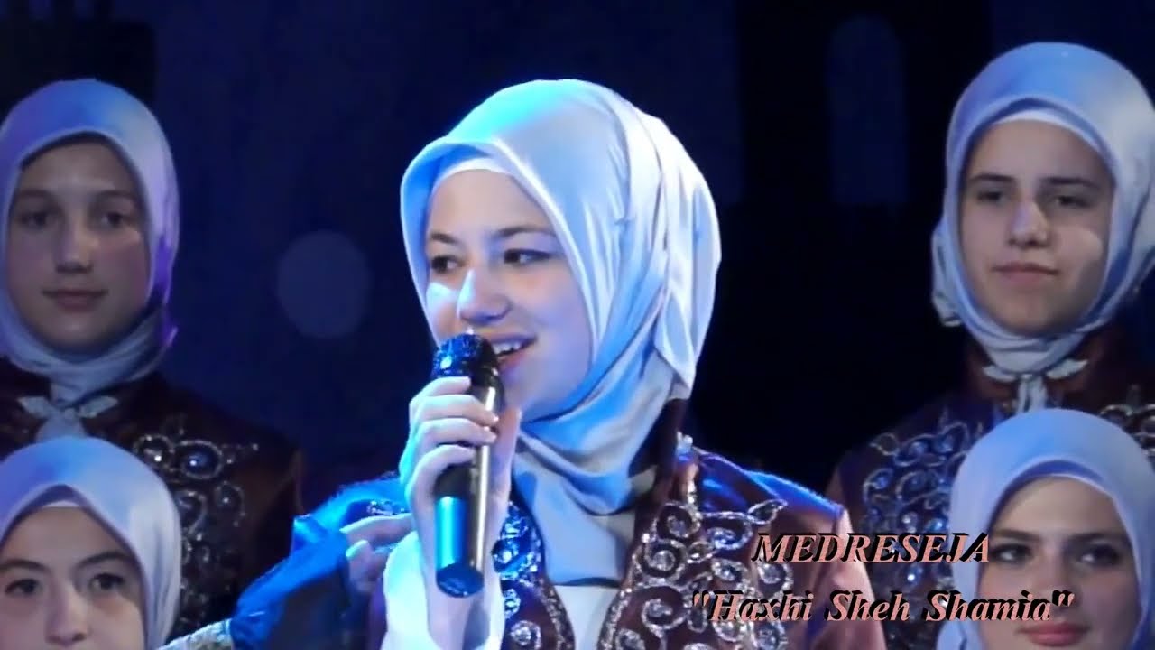 Selma Bektashi - انشاد فرقة المدرسة الدينية الالبانية