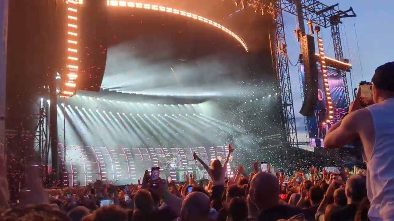 Green Day - Good Riddance (Time Of Your Life) - Manchester Emirates Old Trafford - 21/06/24