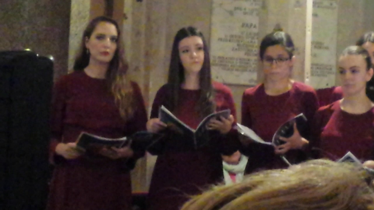 O Sanctissima - Zbor mladih crkve Gospe Od Zdravlja Split ,solist Ana Malovan