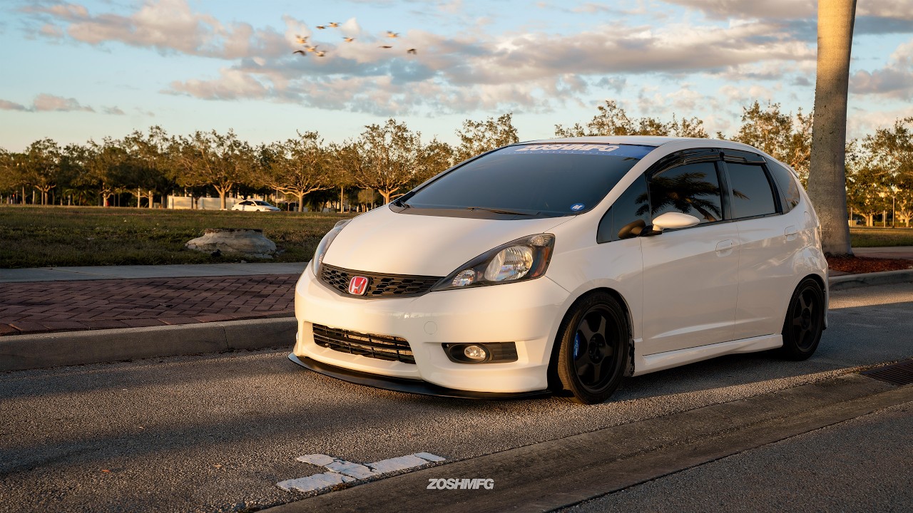 Недорогой и простой проект по переделке Honda Fit завершен!