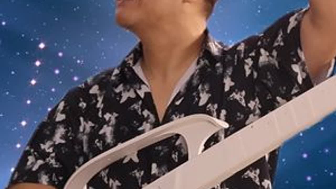 我自己都没想到，有一天我竟然可以全国巡演 #LiberLive #C2再次定义无弦吉他