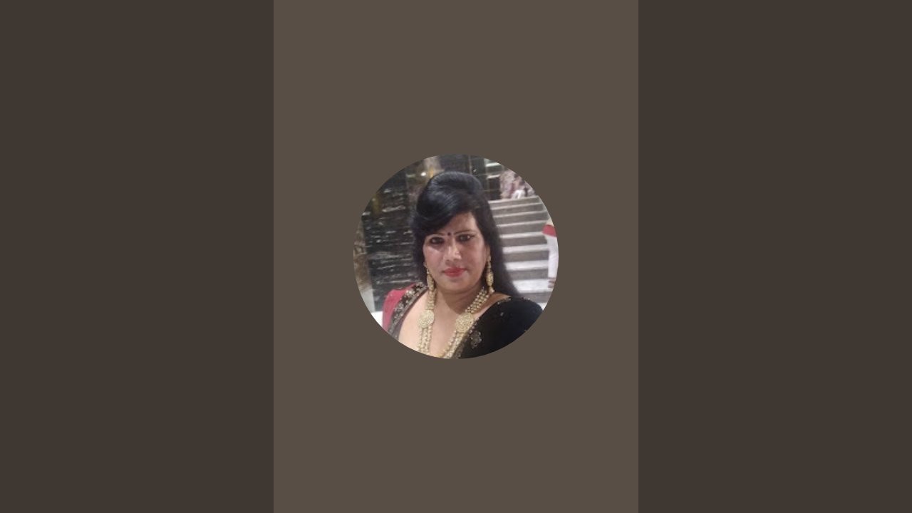 Sonia kaushik is live