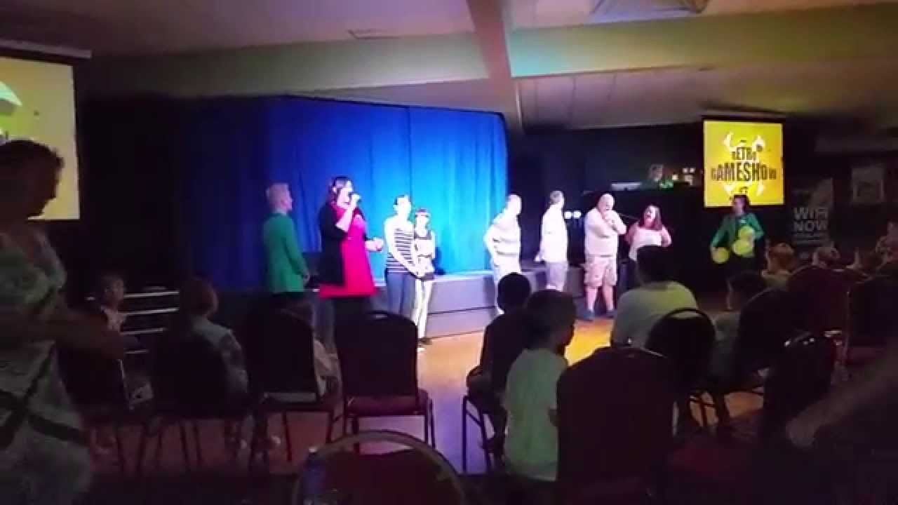 Valley Farm Holiday Park - Retro Gameshow 12/08/14 - Balloon popping