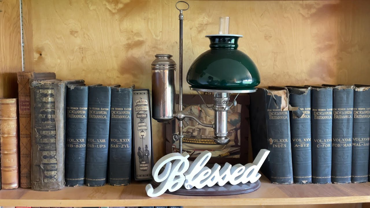 The basics of antique oil lamps