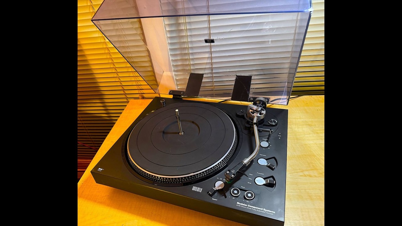 MCS 6700 REVISED VIDEO Serviced MCS 6700 Direct Drive Automatic Stacking Record Changer