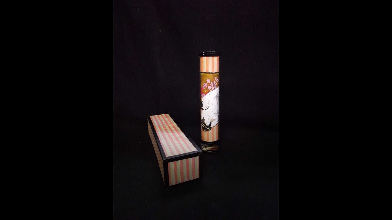 北斎画く密事は、閉めた襖（ふすま）の隙間から…  Kaleidoscope 