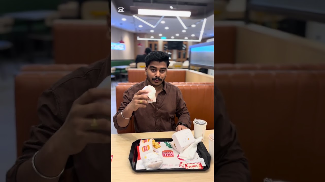 #foodblogger #enjoylife #succeed #singapore #oneraflesplace #aigenerated #foodvlog #lifeisbutadream 