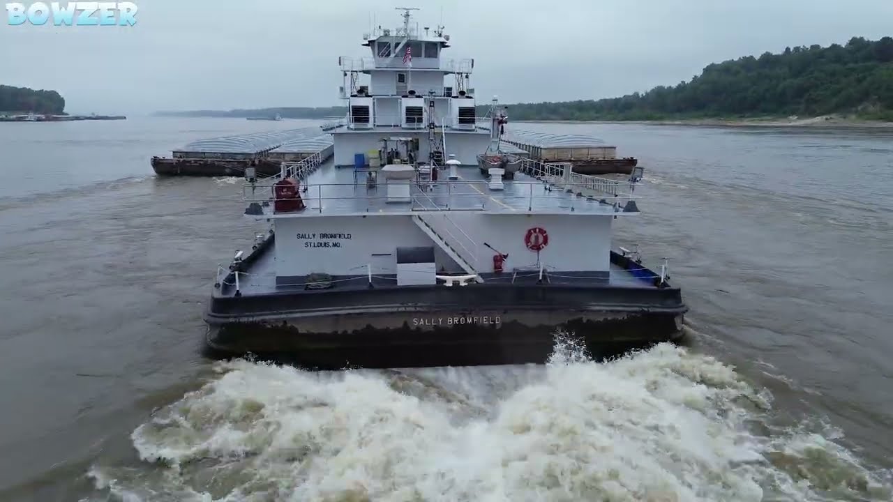 Triple Screw Towboat Sally Bromfield