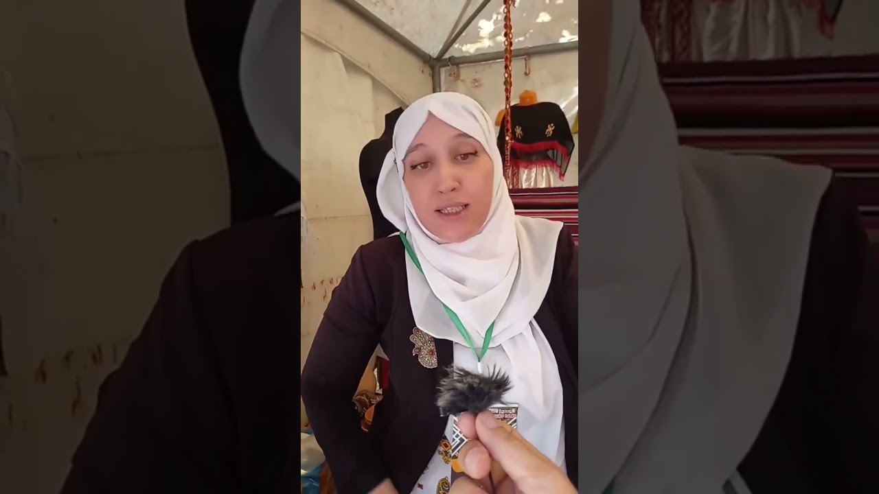 من الجناح المخصص للحرفيين الذي حضروا بقوة هذه السنة و قدموا من مختلف ولايات الوطن