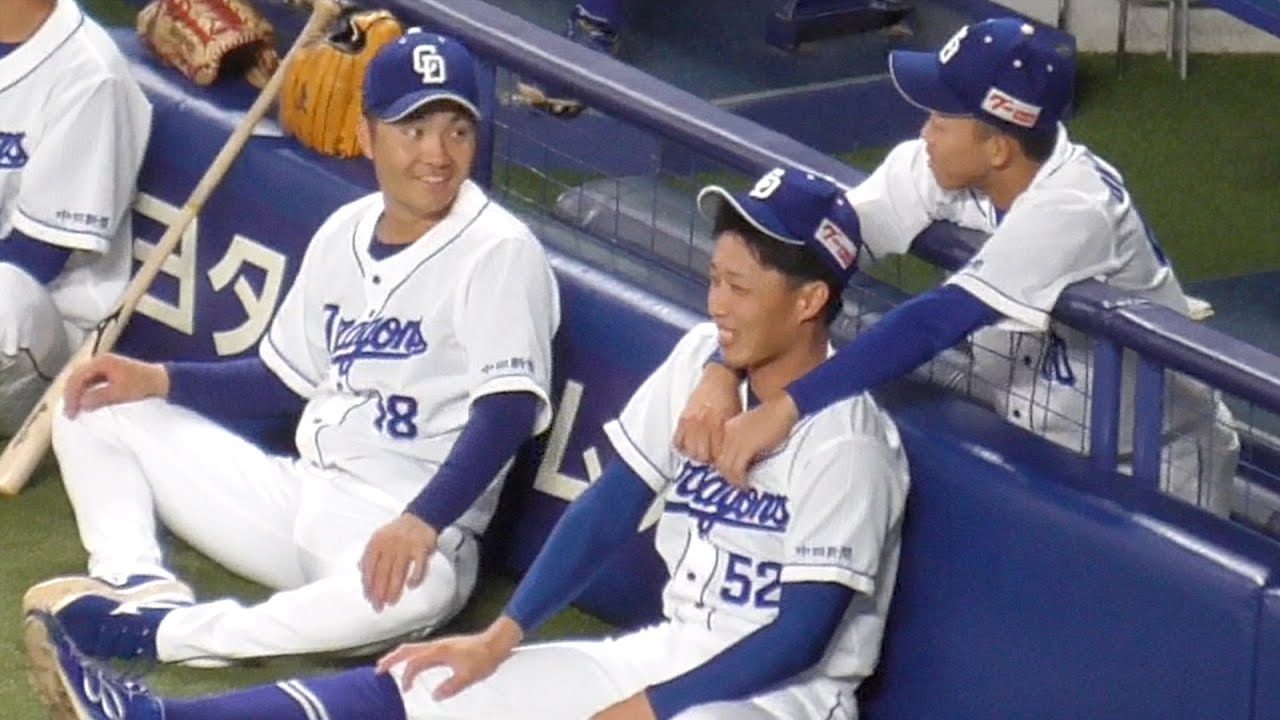 岡林勇希とゆかいな仲間たち　岡林勇希と加藤翔平の２人の世界　それを横で眺める溝脇隼人と郡司裕也　中日ドラゴンズVS福岡ソフトバンクホークス　2022.6.4